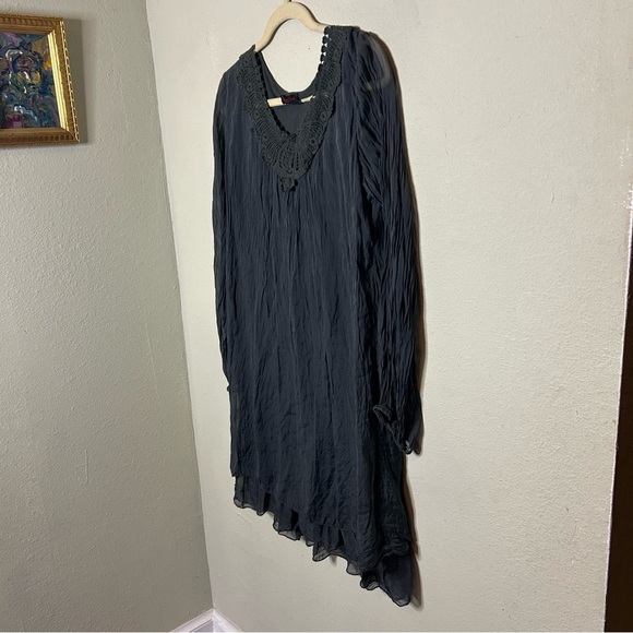 Carla Conti Gray Silk Ruffled Tiered Long Sleeve Dress Medium - Picture 2 of 8